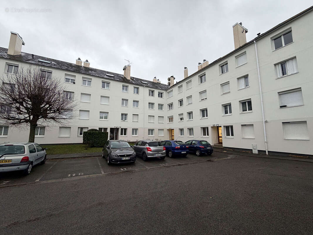 Appartement à OLIVET