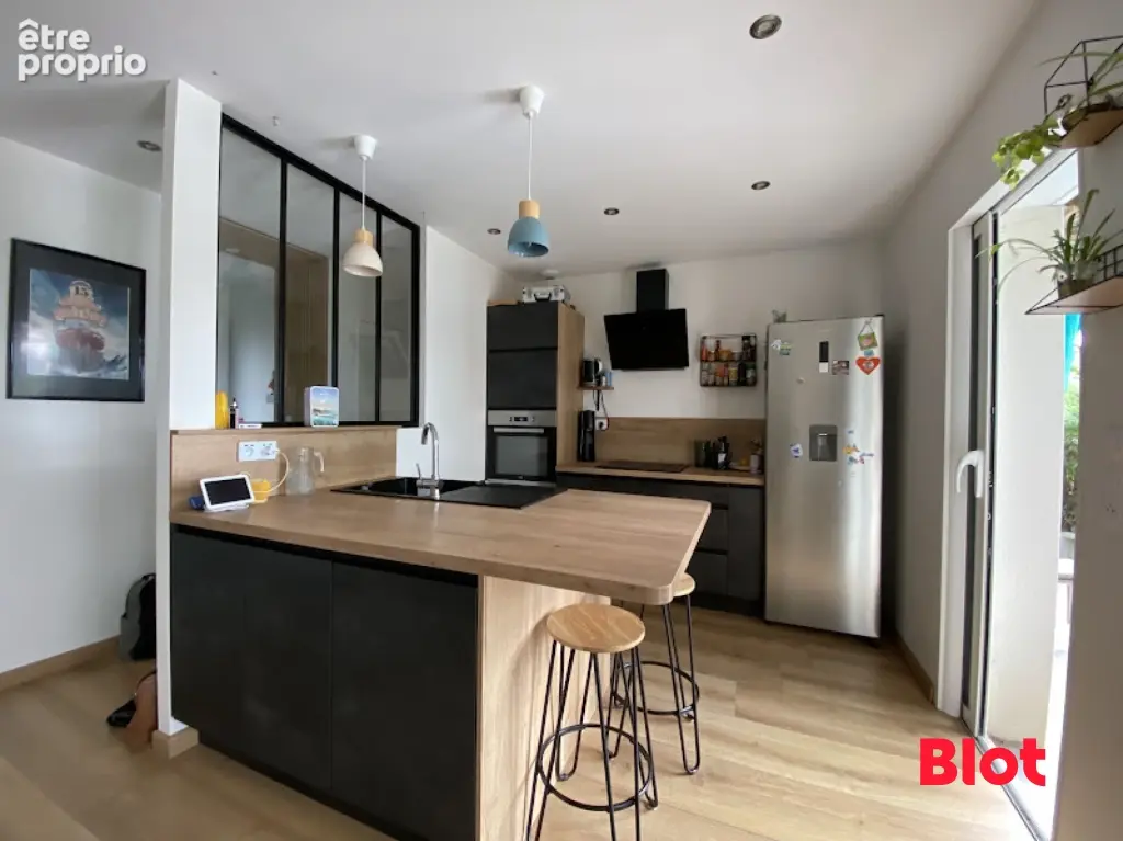 Maison 6 pièces 101 m² à vendre à Chateaugiron (35410) - photo 4