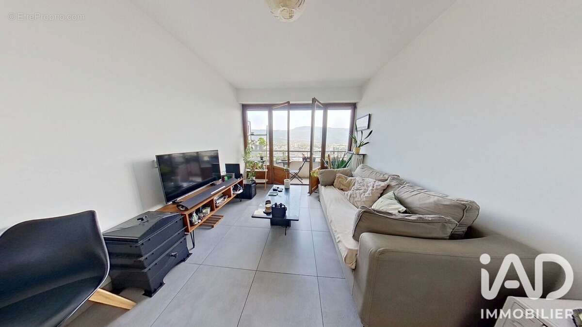 Appartement 36 m² à Chambery  - photo 2