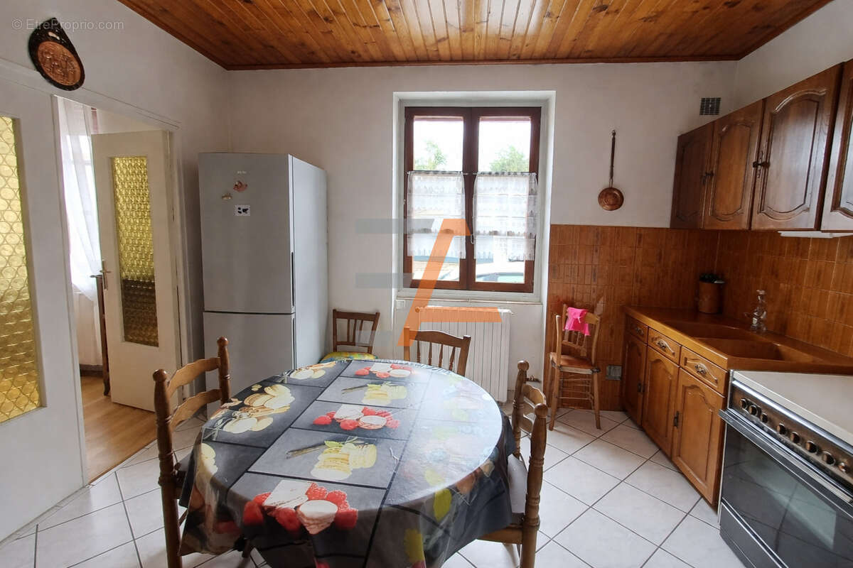 Appartement à SAINT-ETIENNE