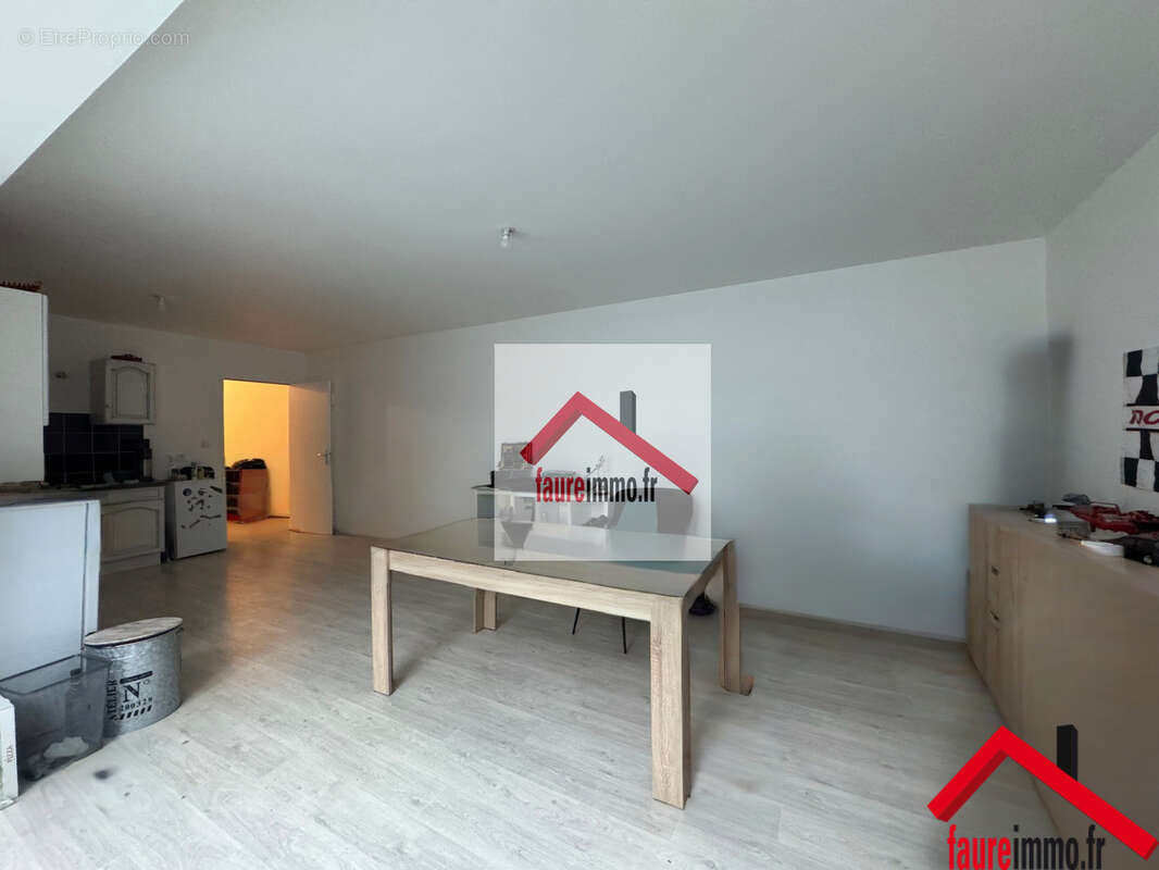 Appartement à OBJAT