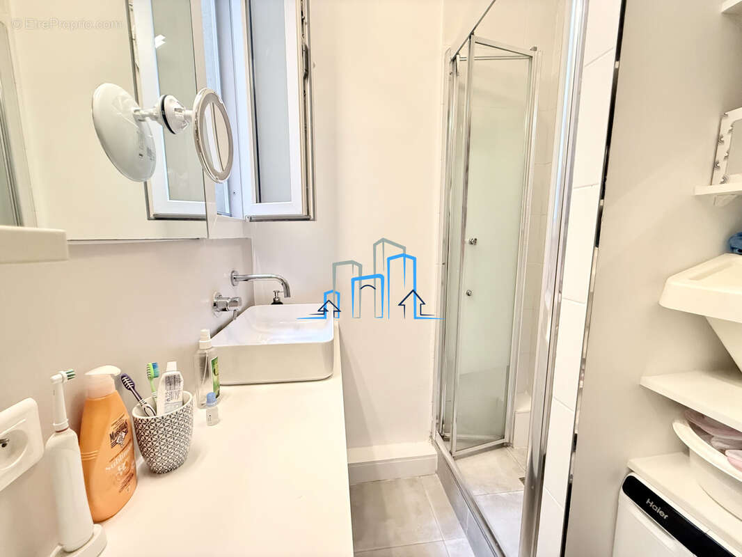 Appartement à PARIS-11E