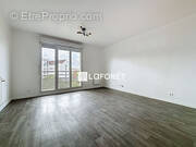 Appartement à SAVIGNY-LE-TEMPLE