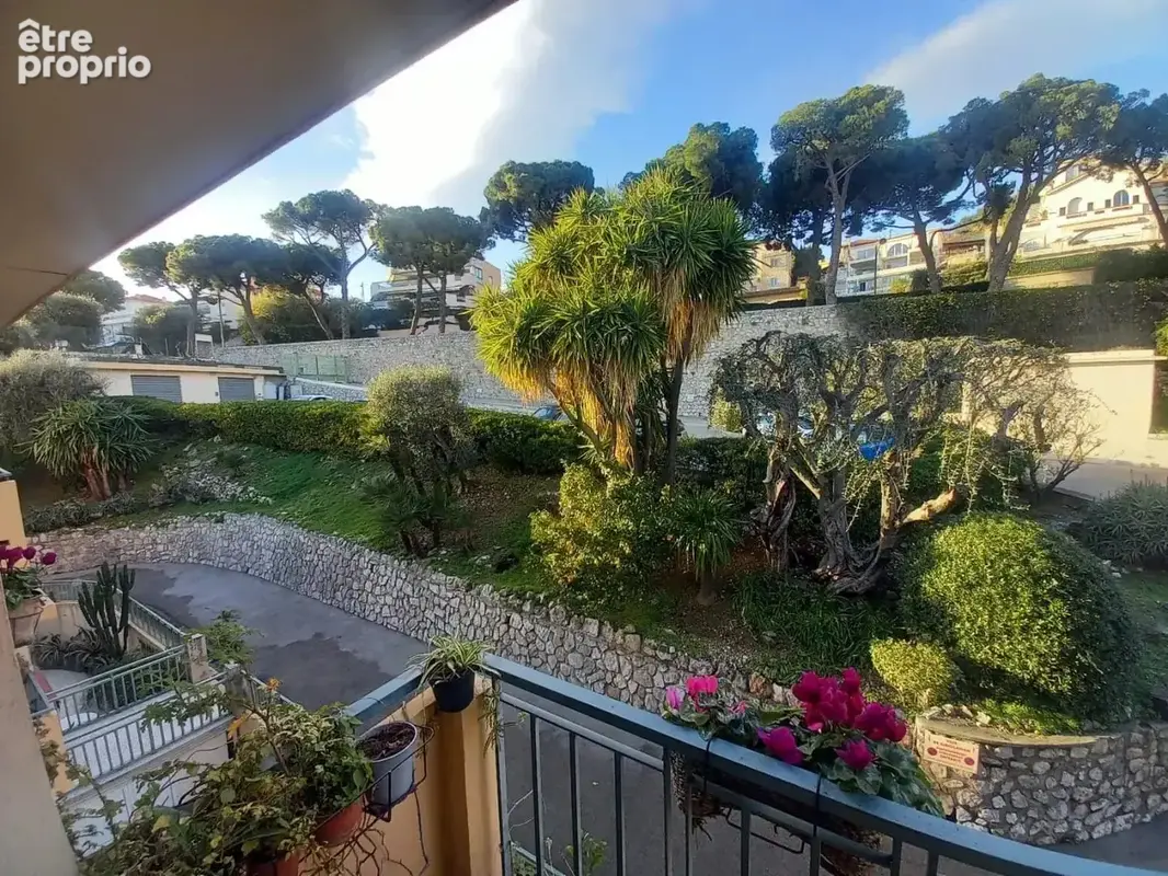 Villefranche-sur-Mer – 2 pièces avec vue mer, balcon, parking et cave - photo 6