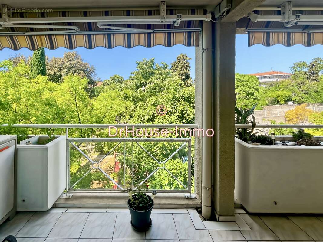 Appartement à MARSEILLE-12E