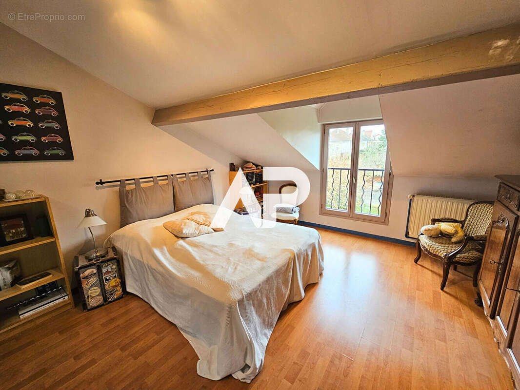 Maison à SAINT-GRATIEN