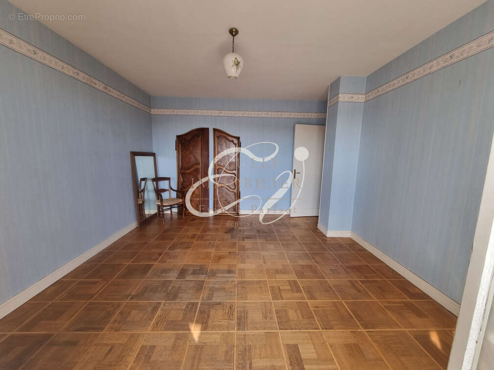 Appartement à TASSIN-LA-DEMI-LUNE