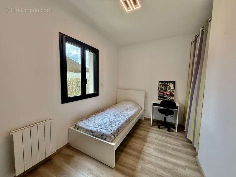 Maison à L'ISLE-SUR-LA-SORGUE