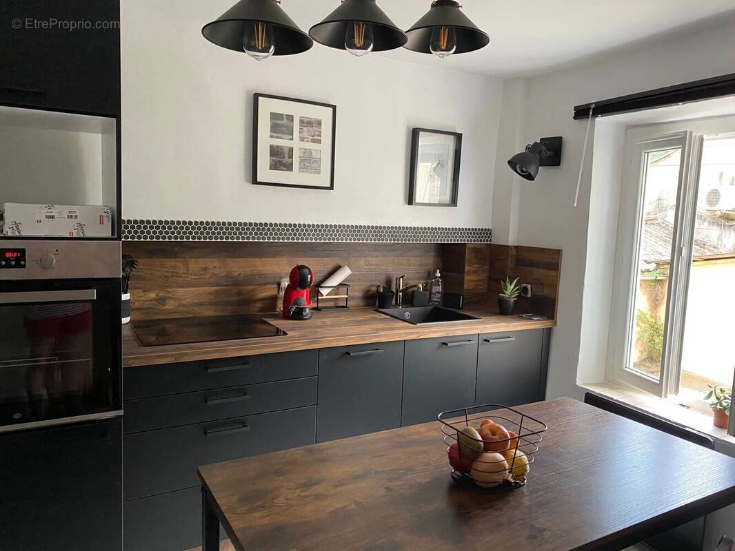 Maison à PUGET-THENIERS