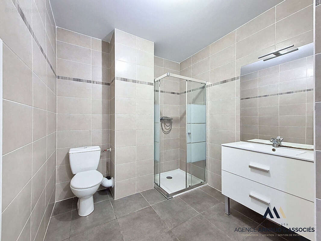 Appartement à SAINT-CYR-SUR-MER