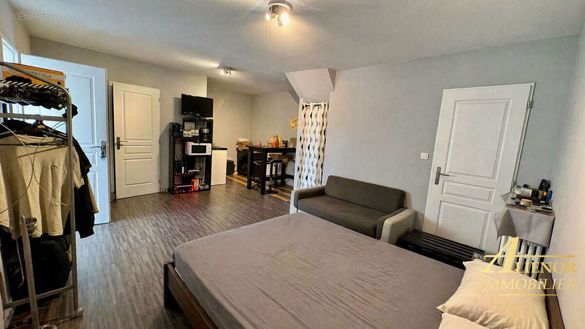 Maison à COULOUNIEIX-CHAMIERS