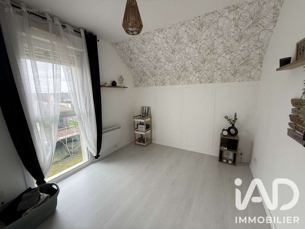 Maison 128 m² à Monnaie  - photo 5