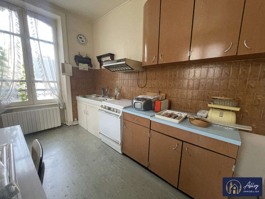 Appartement à BORT-LES-ORGUES