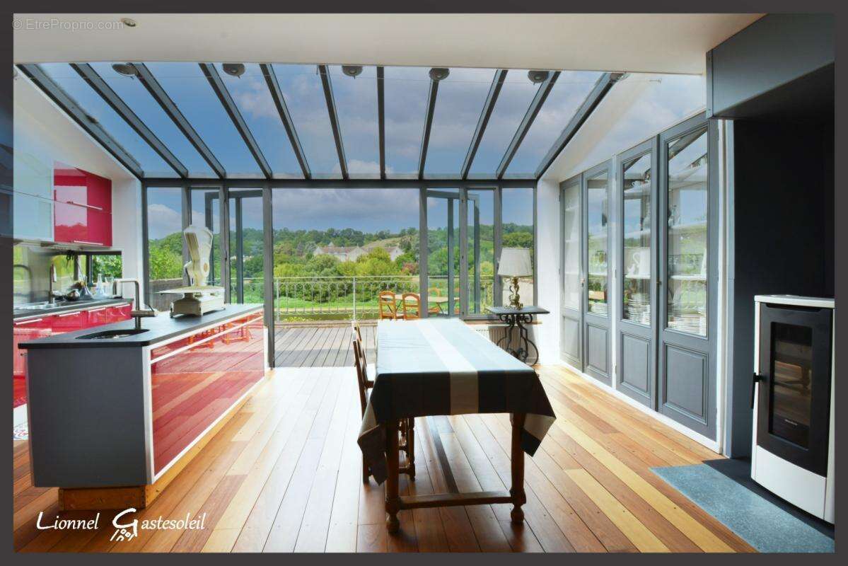 Maison de ville de caractère à vendre 3 à 4 chambres avec vue sur la Dordogne à SAINTE FOY LA GRANDE (33) - photo 5