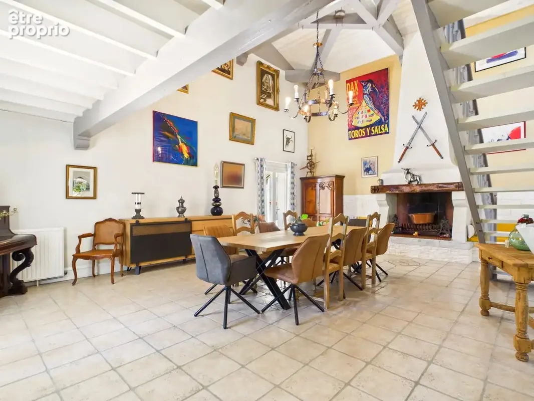 Maison familiale avec piscine, parc et dépendances - photo 8