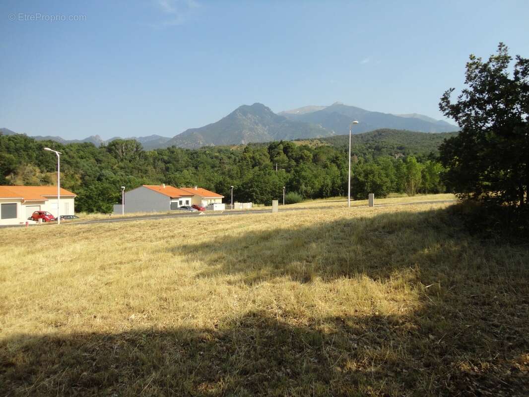 Dpt Pyrénées Orientales (66), à vendre PRADES Terrain constructible 421 m², 3 faces, libre constructeur - photo 7