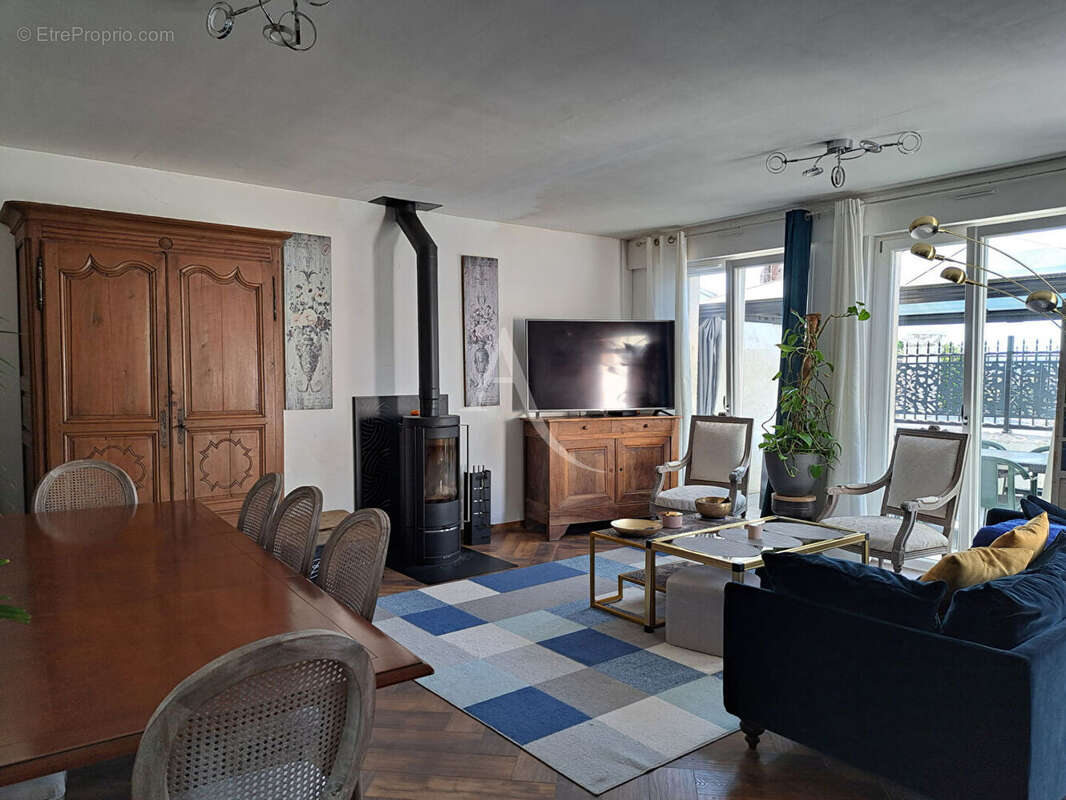 Maison à MONTRICHARD