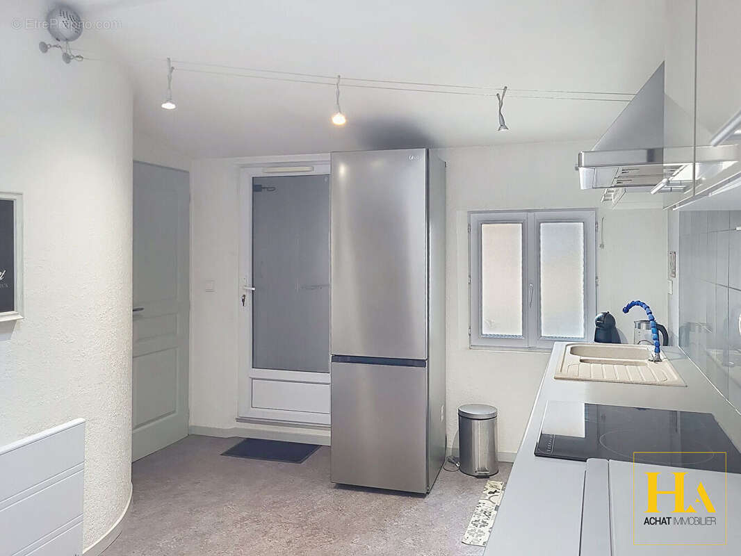 Duplex avec terrasse et annexe sans charge de copropriété - photo 5