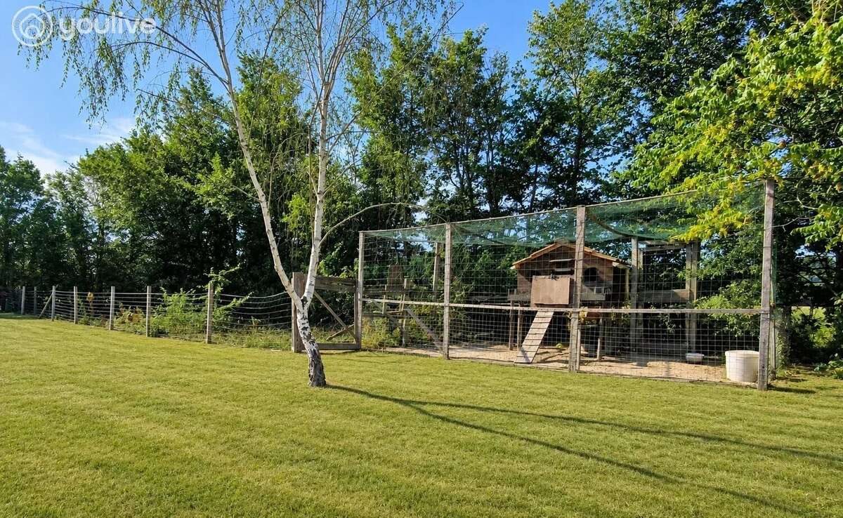 Longère rénovée – parc paysager de 3 900 m² – étang – calme absolu - photo 12
