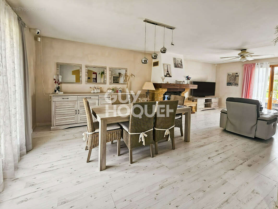 Maison à MARLES-EN-BRIE