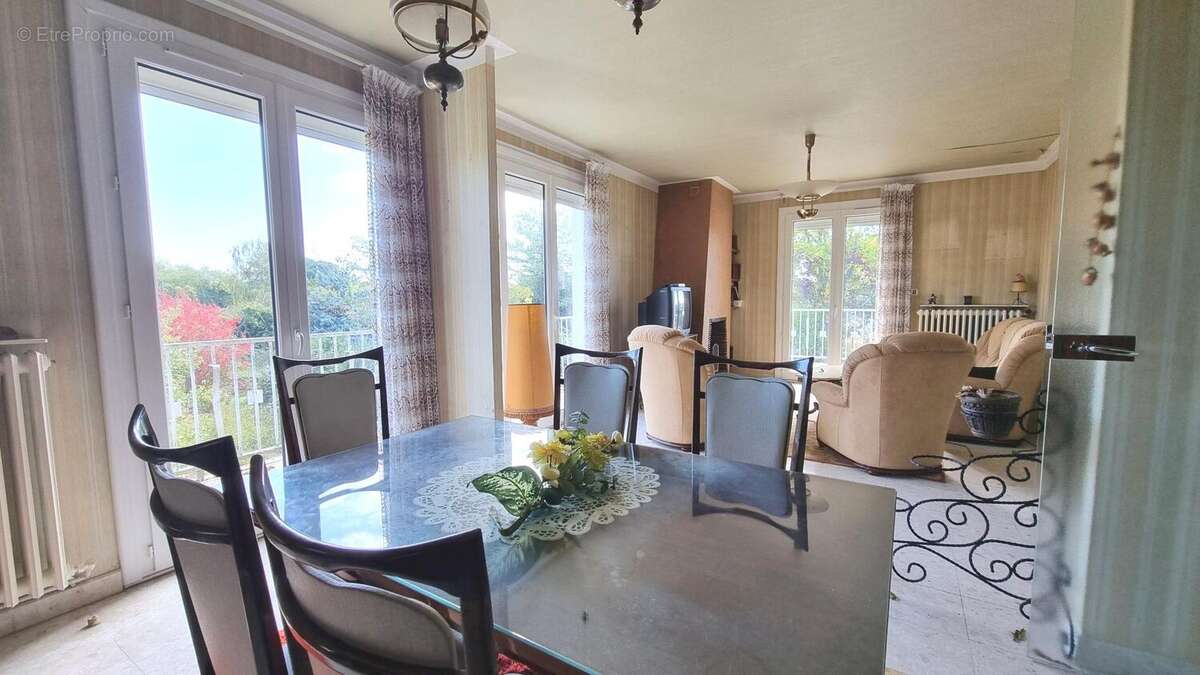 Maison à LA VILLE-DIEU-DU-TEMPLE