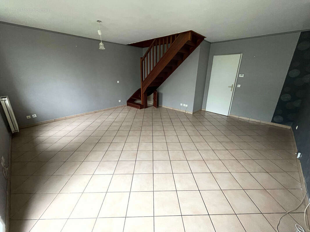 Maison 5 pièces à vendre à Sainte Geneviève des Bois - Réf 9717 - photo 2