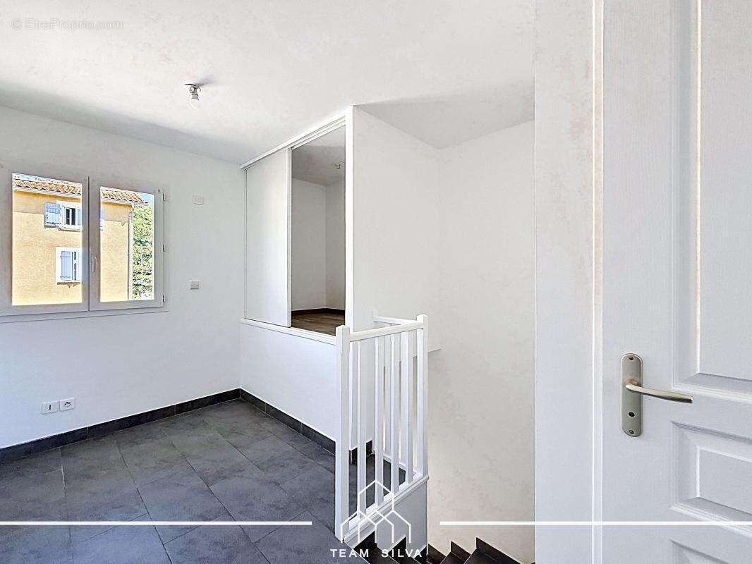 Maison 80 m² à Chasse-Sur-Rhone  - photo 16