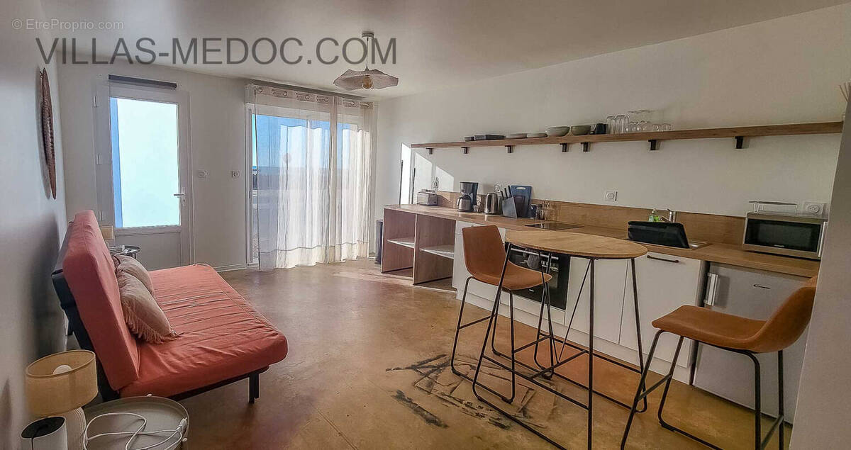 Appartement à VENDAYS-MONTALIVET