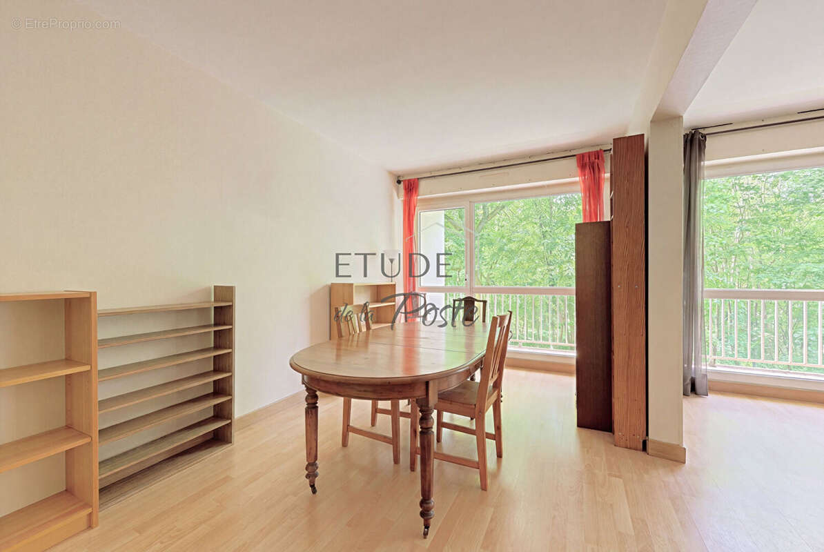 Appartement traversant au calme avec balcon et ascenseur - photo 4