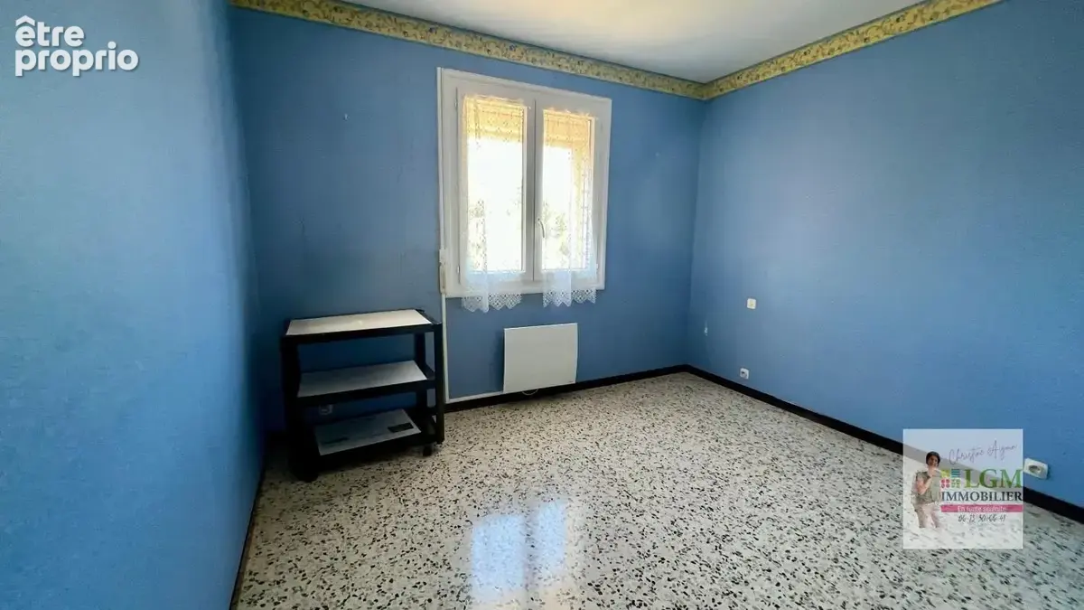 Idéal artisan, indépendant ou famille-maison avec garages et terrain à Cardet - photo 11
