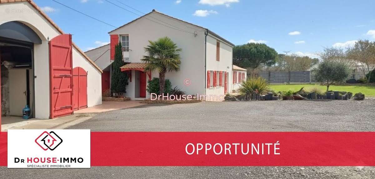 Maison à COMMEQUIERS