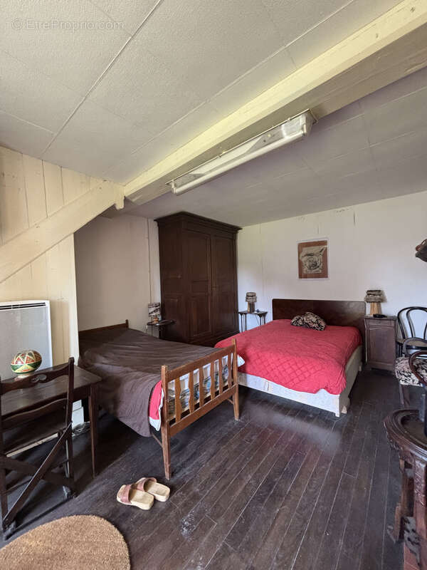 Maison à MONTLIOT-ET-COURCELLES