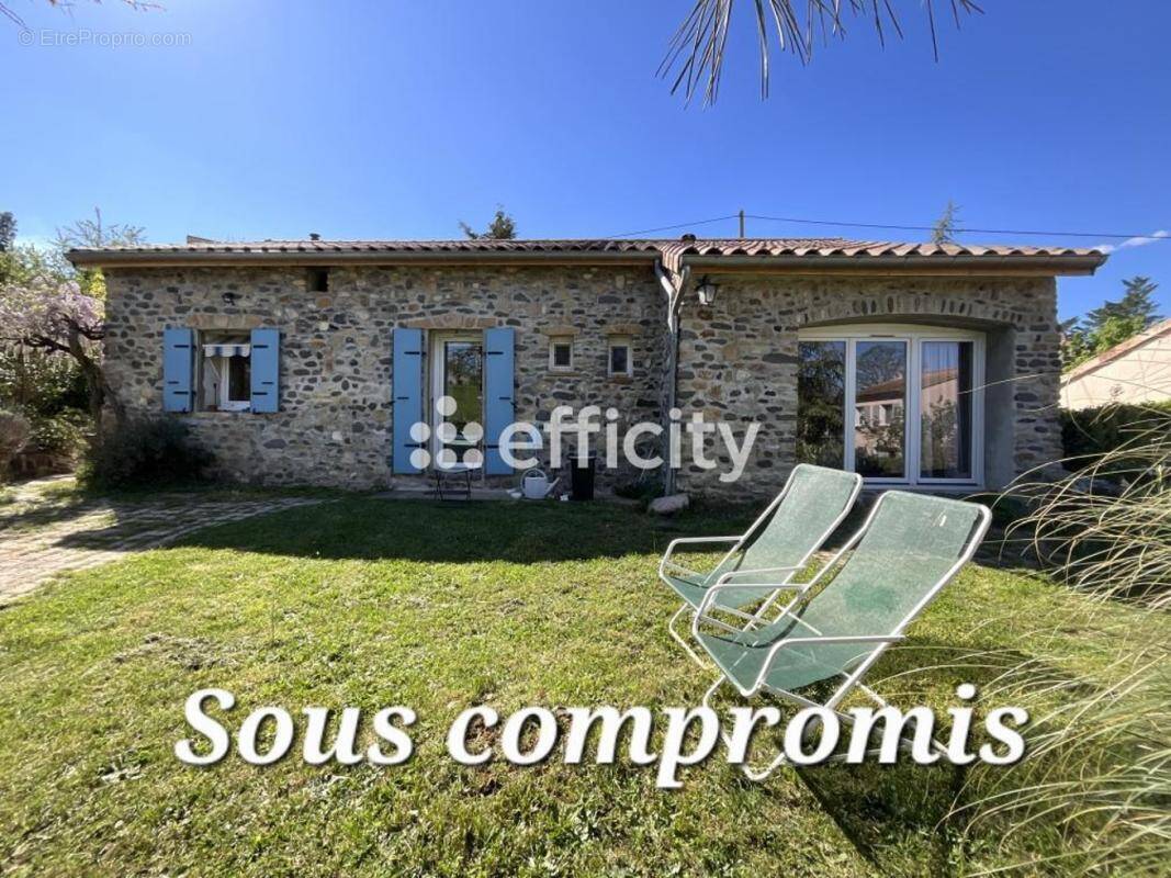 Maison à PRIVAS