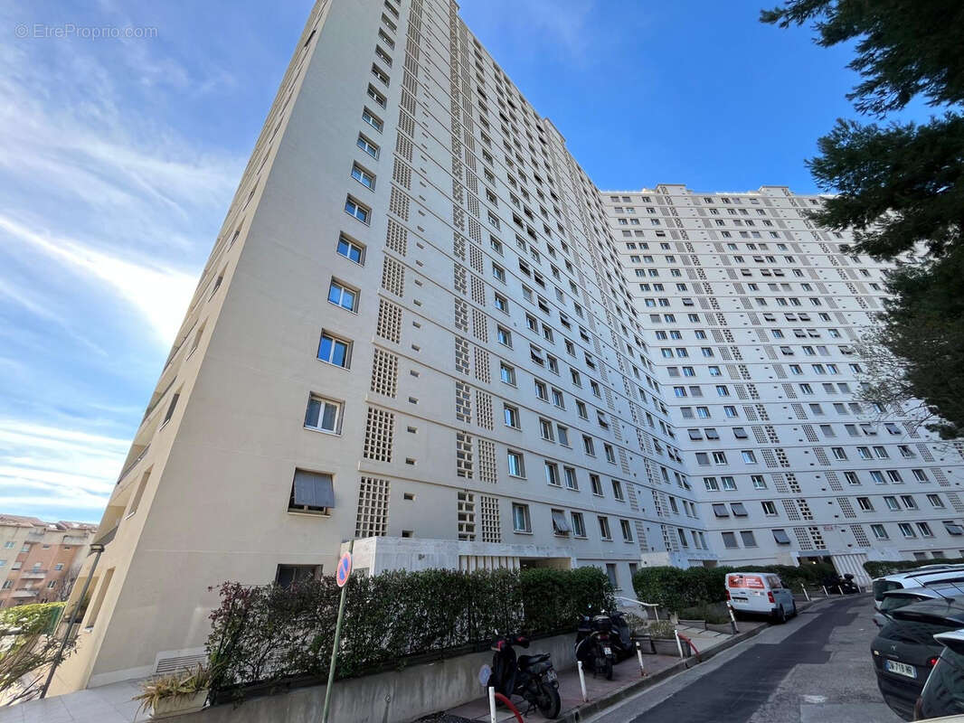 Appartement à MARSEILLE-9E