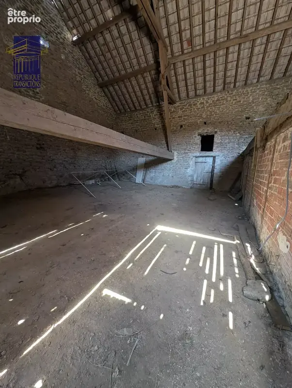 Authentique demeure en pierre avec dépendances et fort potentiel - photo 6