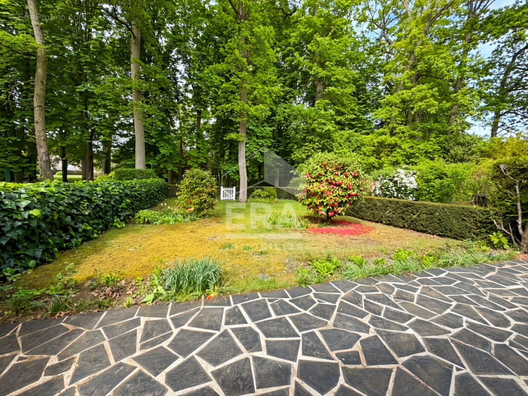 Maison à SAINT-FARGEAU-PONTHIERRY