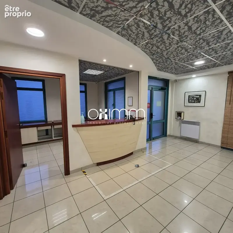 Commerce 140 m² à vendre à Arras (62000) - photo 2