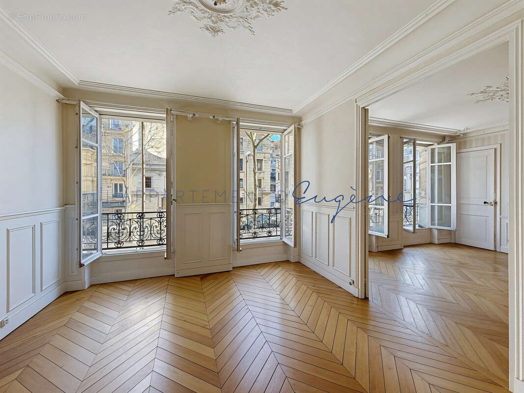 Appartement à PARIS-15E