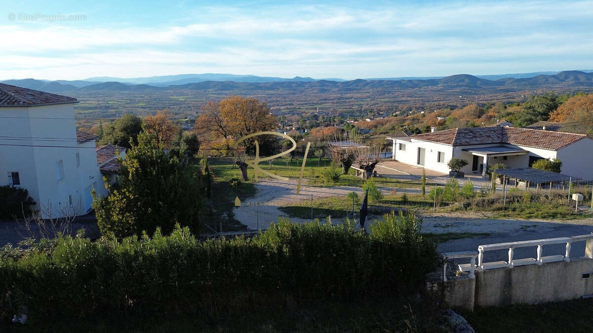 Maison à BARJAC