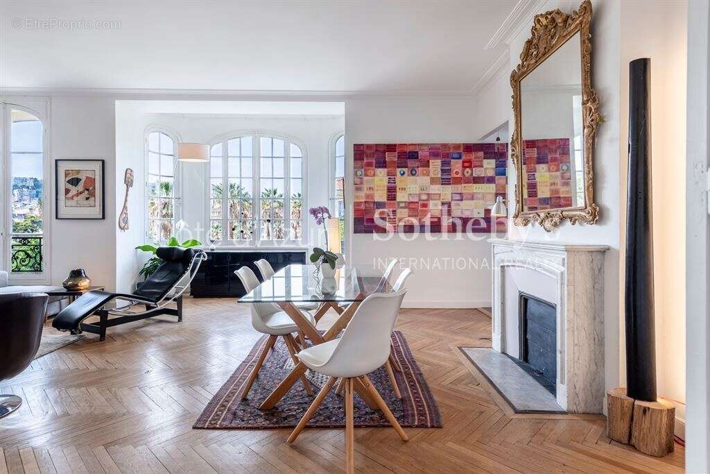 Nice Victor Hugo appartement 3 pièces 112 m² rénové avec bow windows vue jardin proche mer - photo 5