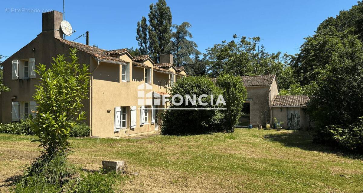 Maison à BERUGES