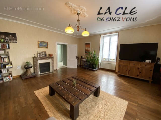 Maison à SAINT-PIERRE-LE-VIEUX