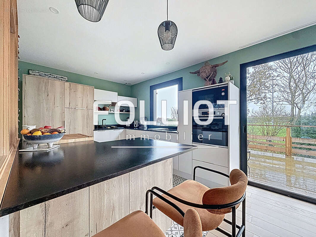 Maison à SAINT-PAIR-SUR-MER