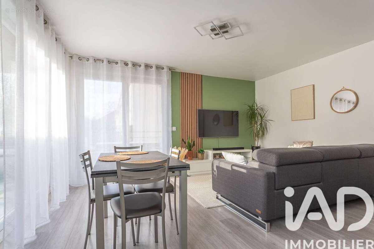 Photo 7 - Appartement à SAINTE-GENEVIEVE-DES-BOIS