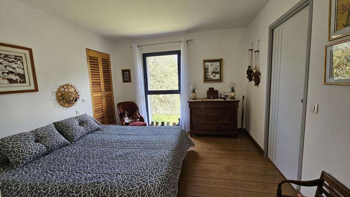 Maison à REGUSSE