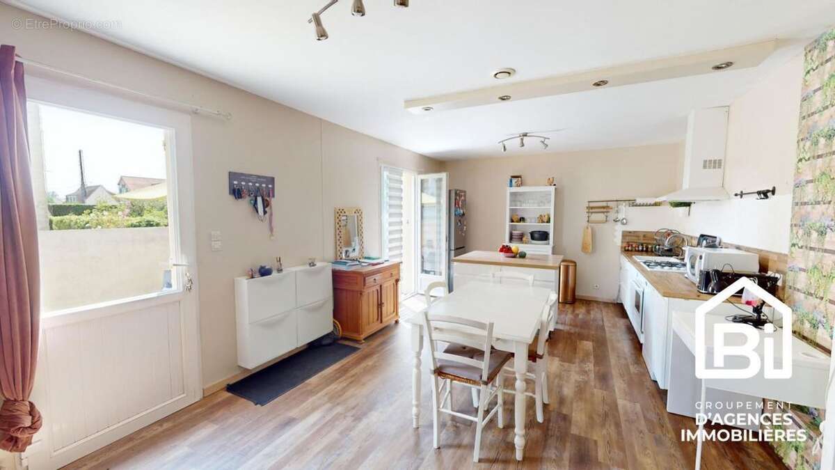 Maison à BIEVILLE-BEUVILLE