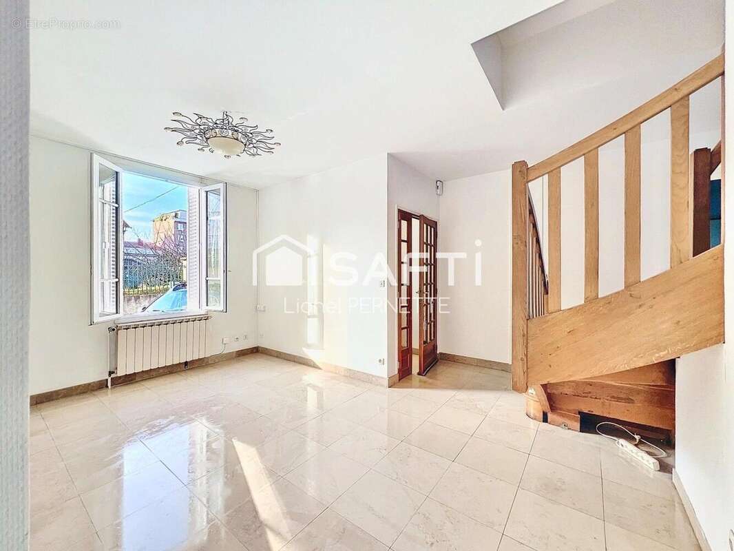 Photo 5 - Maison à VILLEURBANNE