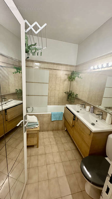 Appartement à MARSEILLE-8E