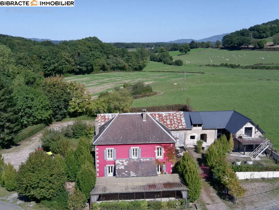 Maison à SAINT-DIDIER-SUR-ARROUX