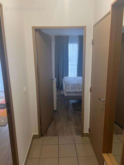 Vente appartement T2  - résidence de tourisme  à Carrières-sur-Seine - photo 10